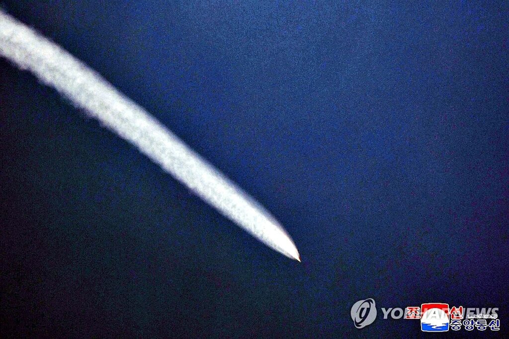 North-Korea-Launches-Hypersonic-Airplane001-1024x683.jpg