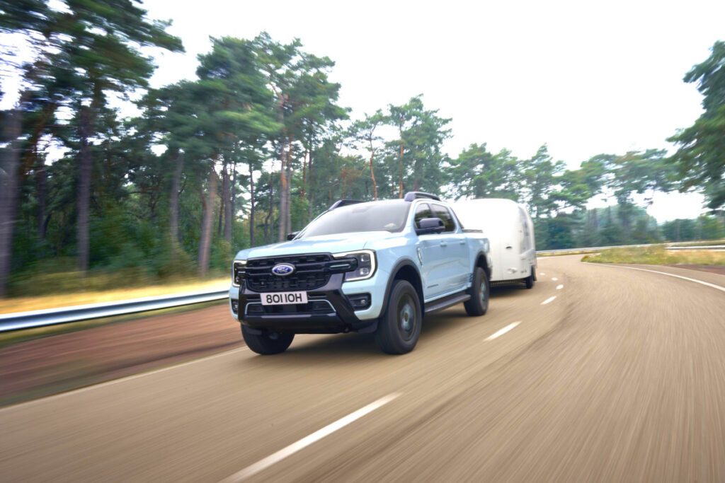 Ford-Ranger-PHEV-launches-in-Europe-4-1024x683.jpg