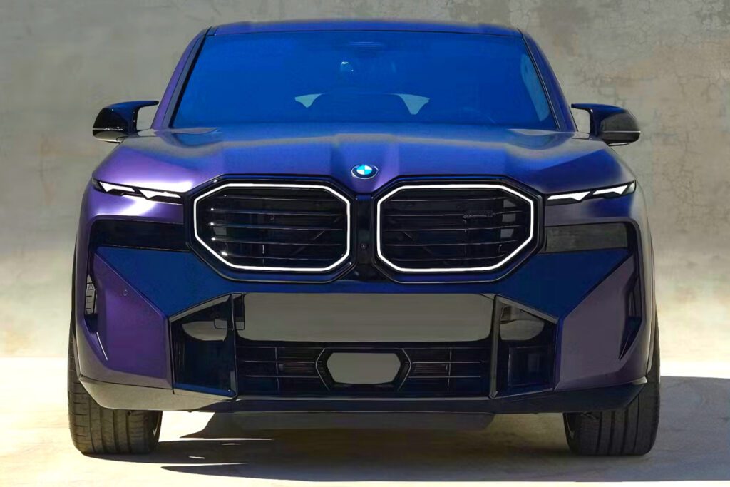 BMW-XM-Kith-unveiled-2-1024x683.jpg