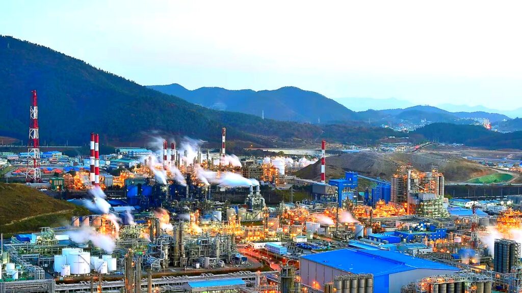 the-petrochemical-industry-crisis-1024x576.jpg