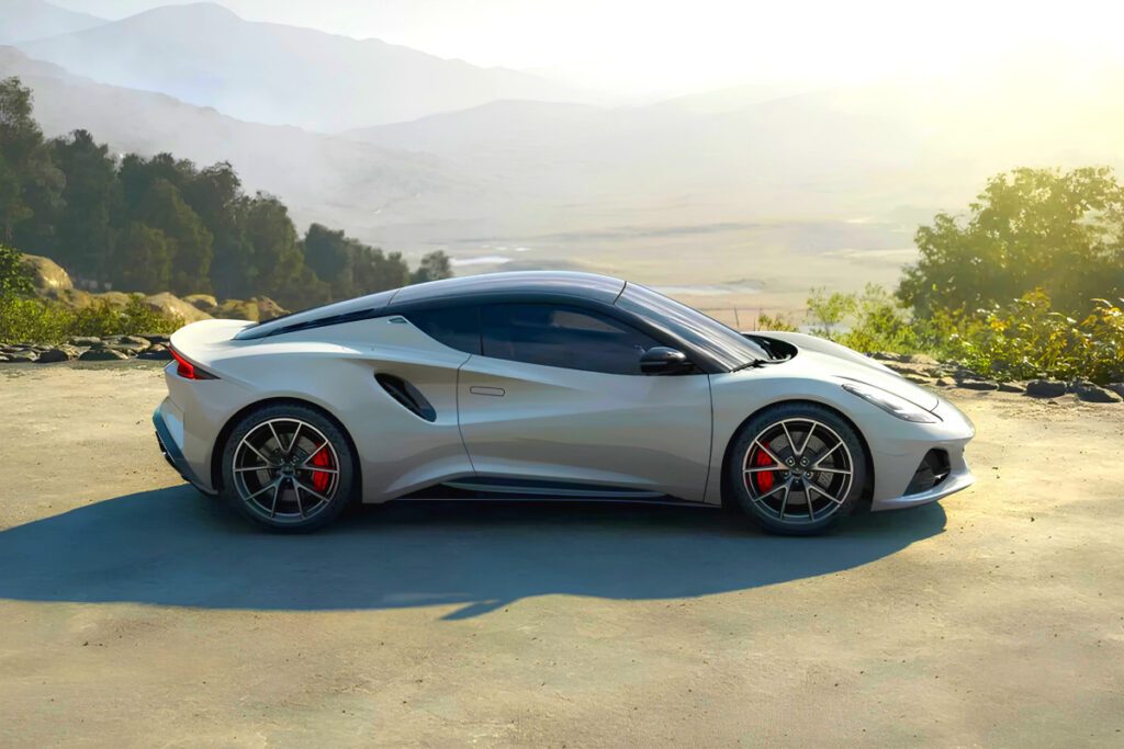 Lotus-2025-Emira-launched-1024x683.jpg