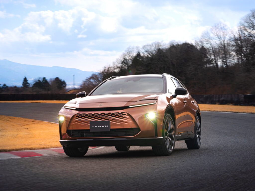 Toyota-Crown-Estate-Revealed-3-1024x768.jpg