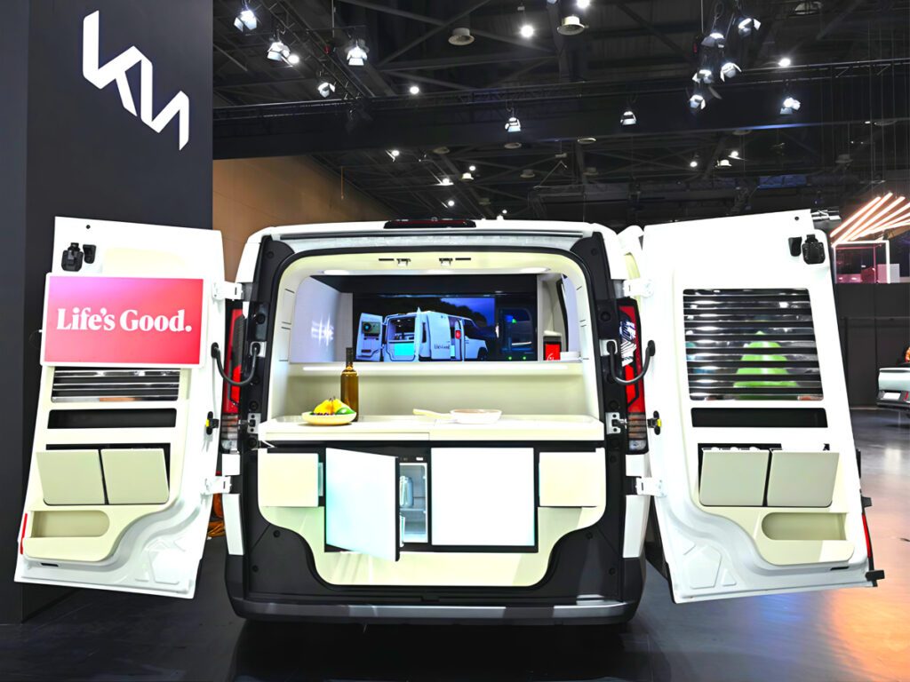 Kia-Seoul-Mobility-Show-PV5-Unveiled-6-1024x768.jpg