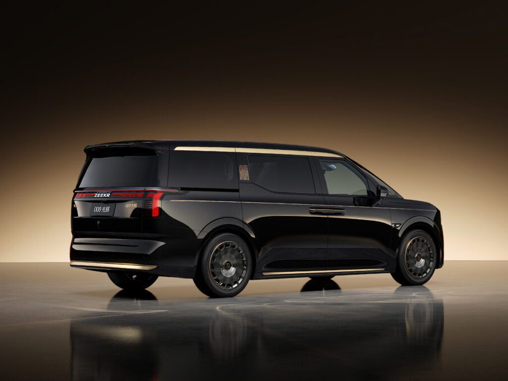 Zeekr-009-Grand-Collector-Edition-6-1024x768.jpg