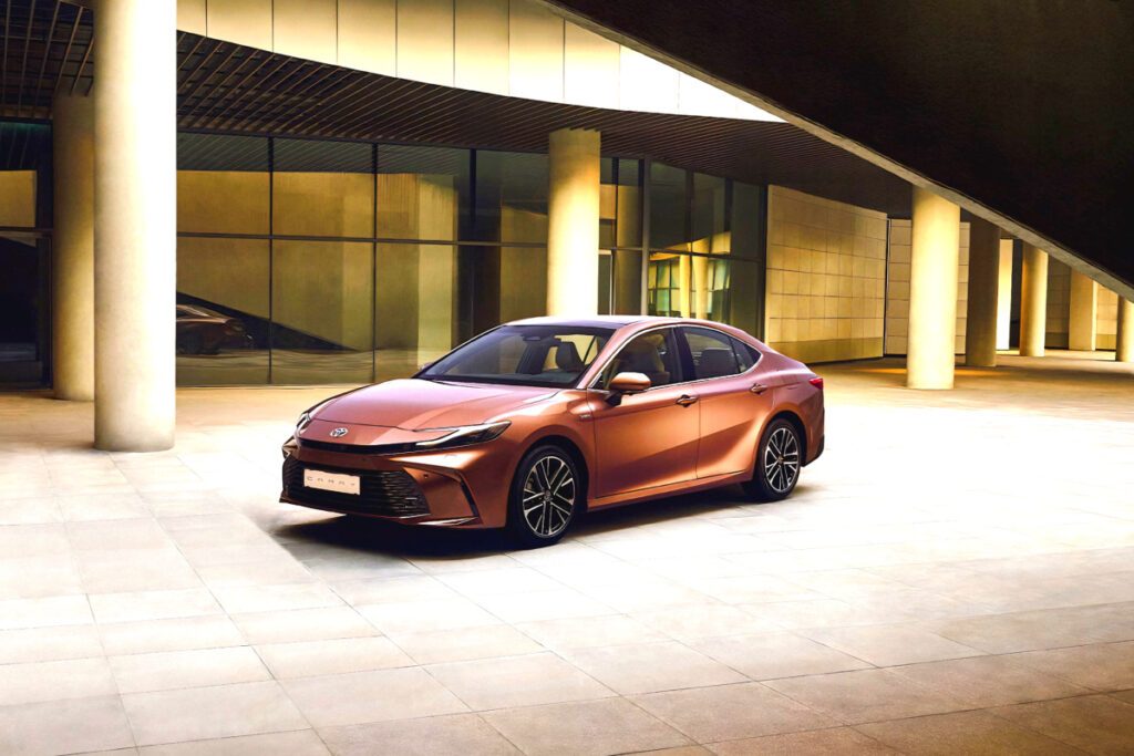 Toyota-launches-2025-Camry-Hybrid-4-1024x683.jpg