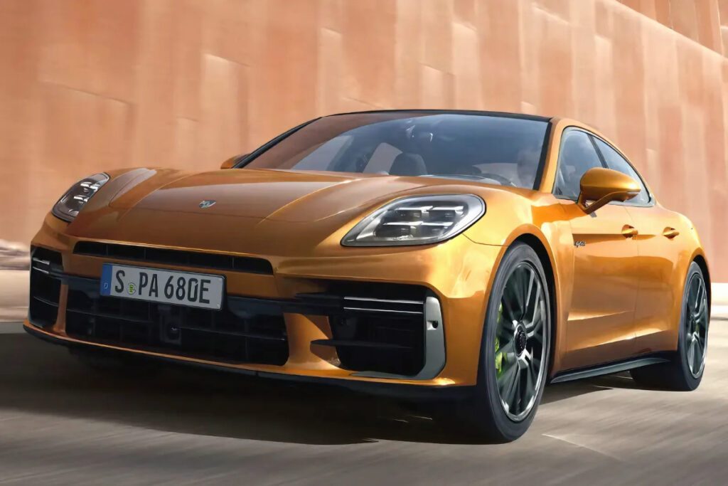 New-Panamera-Turbo-E-Hybrid-Launched-1024x683.jpg