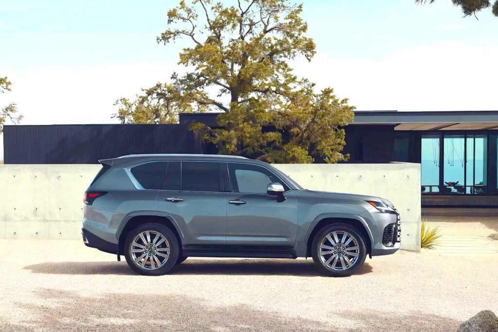 Lexus-LX700h-US-pricing-revealed-5-1024x683.jpg