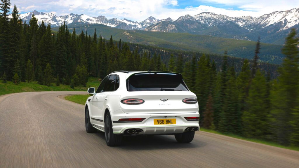Bentley-Bentayga-Speed-Unveiled-6-1024x576.jpg