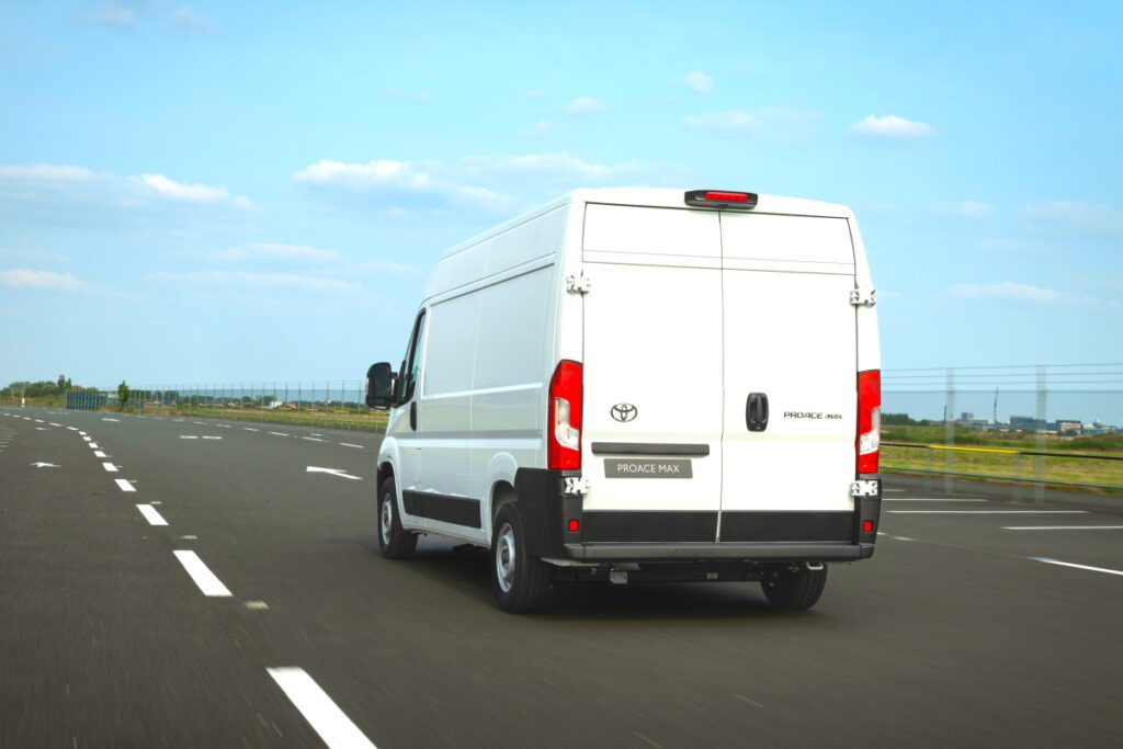 Toyota-Proace-Max-Europe-Unveiled-5-1024x683.jpg
