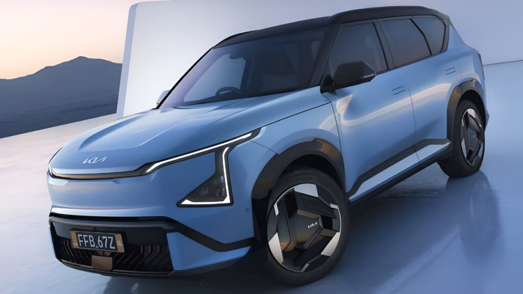 Kia-Electric-SUV-EV5-Interior-and-Exterior-Design-Revealed-4-1024x576.jpg