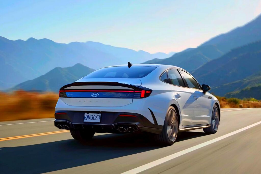 Hyundai-Sonata-The-Edge-Discount-6-1024x683.jpg