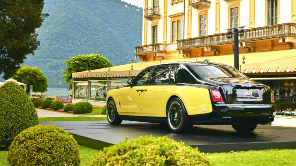 Rolls-Royce-Phantom-Goldfinger-4-1024x576.jpg