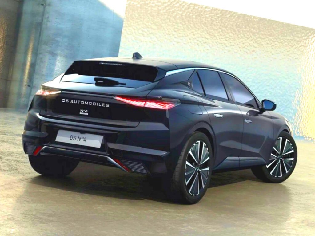 DS-Automobile-DS-N4-unveiled-6-1024x768.jpg