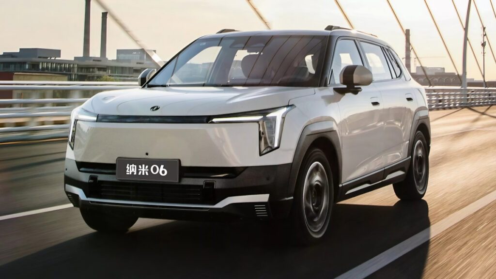 Dongfeng-Nano-06-Design-Controversy-3-1024x576.jpg