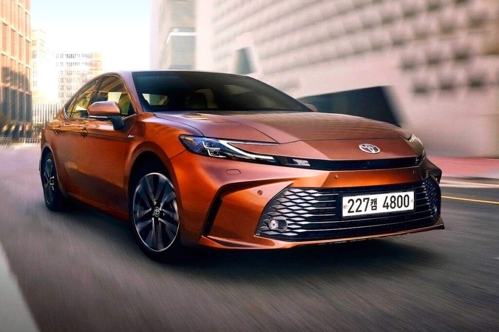 Toyota-launches-2025-Camry-Hybrid-2-1024x683.jpg