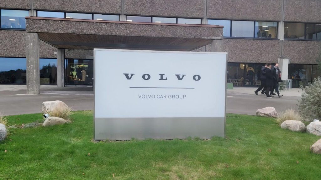 Volvo-massive-restructuring-2-1024x576.jpg