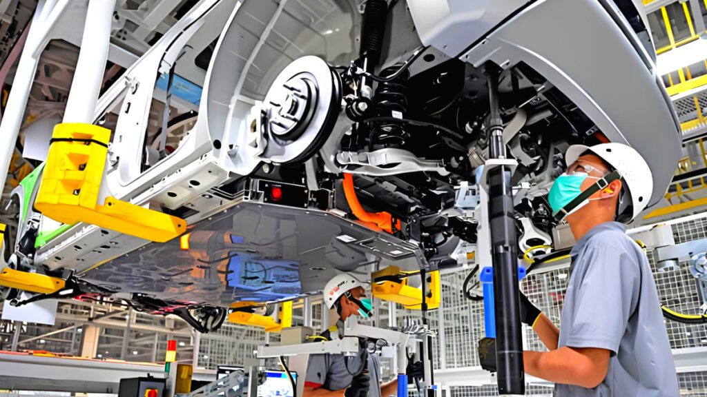EV5-Electric-Vehicle-Production-Workforce-Cut-Partly-1024x576.jpg