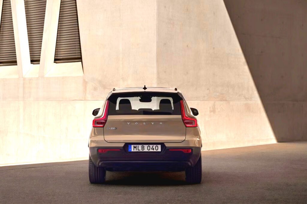 Volvo-EX40-Domestic-Certification-6-1024x683.jpg