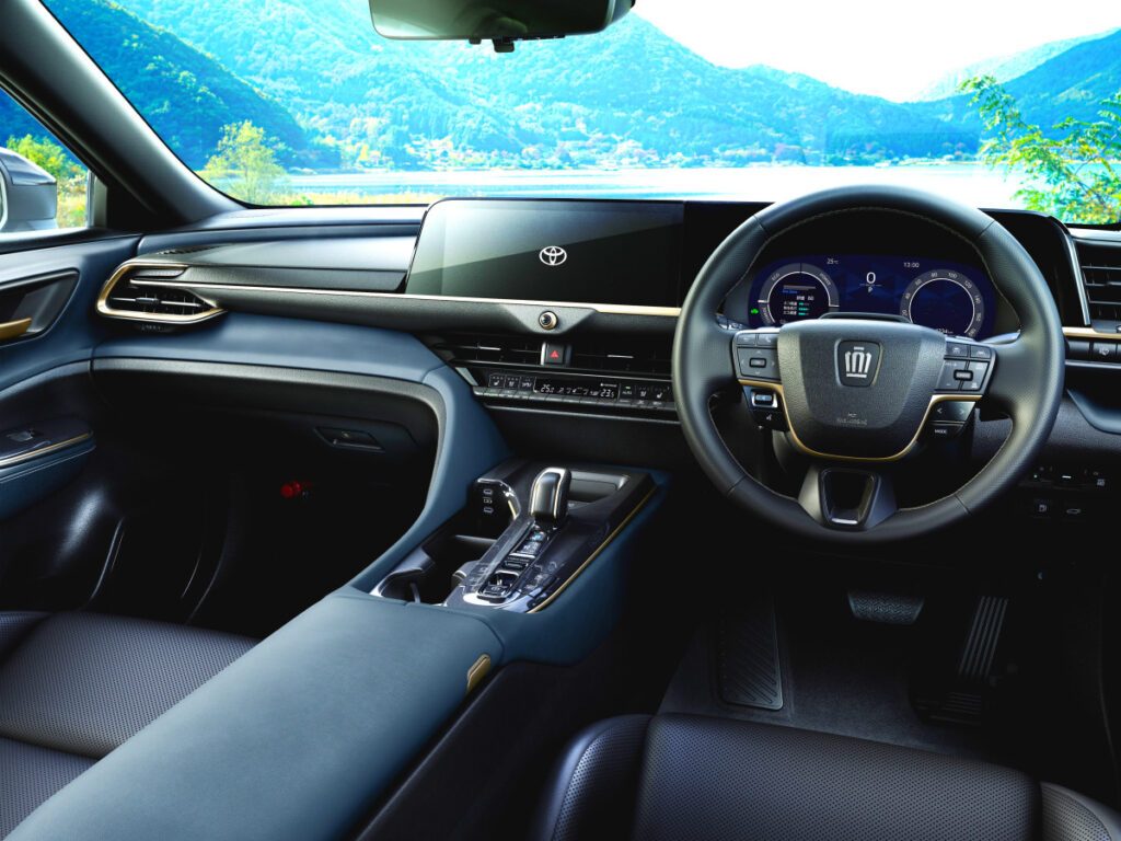 Toyota-Crown-Estate-Revealed-6-1024x768.jpg