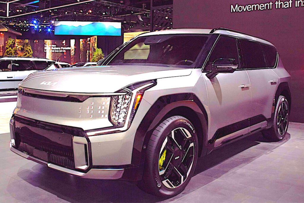 Kia-2024-LA-Auto-Show-EV9-GT-Unveiled-2-1024x683.jpg