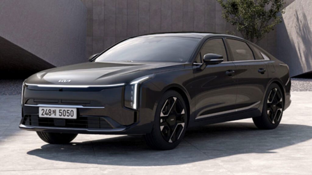 Used-Kia-K8-Hybrid2-1024x576.jpg