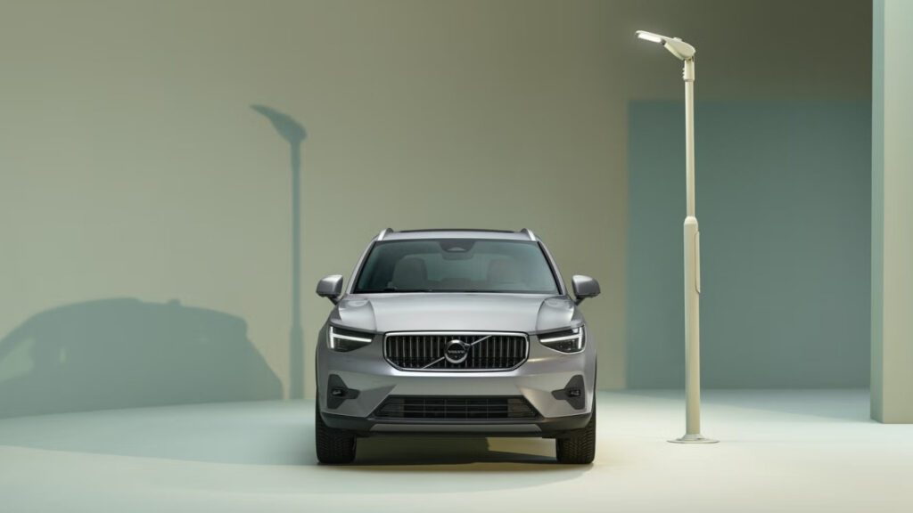 Volvo-launch-2026-XC40-SUV-3-1024x576.jpg