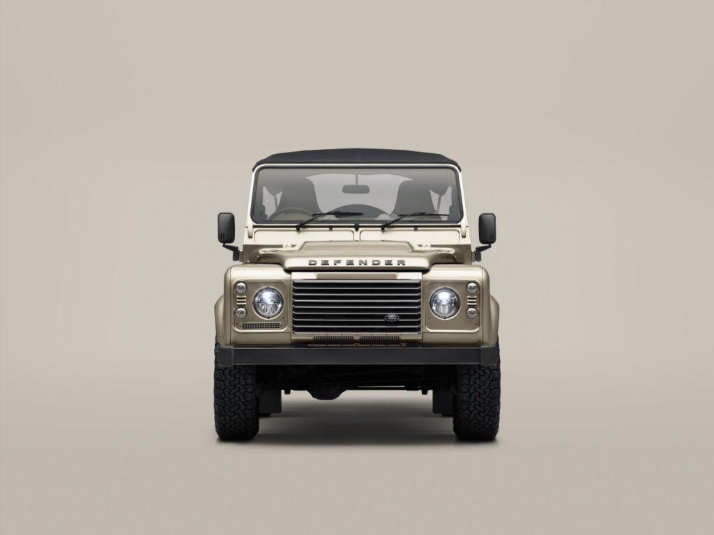 Classic-Defender-V8-SoftTop-Unveiled-4-1024x768.jpg