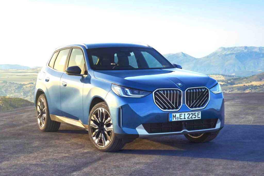 BMW-unveils-the-new-X3-PHEV-3-1024x683.jpg