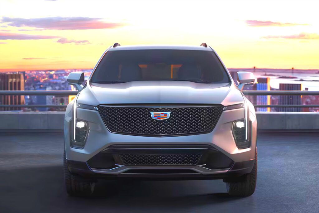 Cadillac-XT4-production-discontinued-2-1024x683.jpg