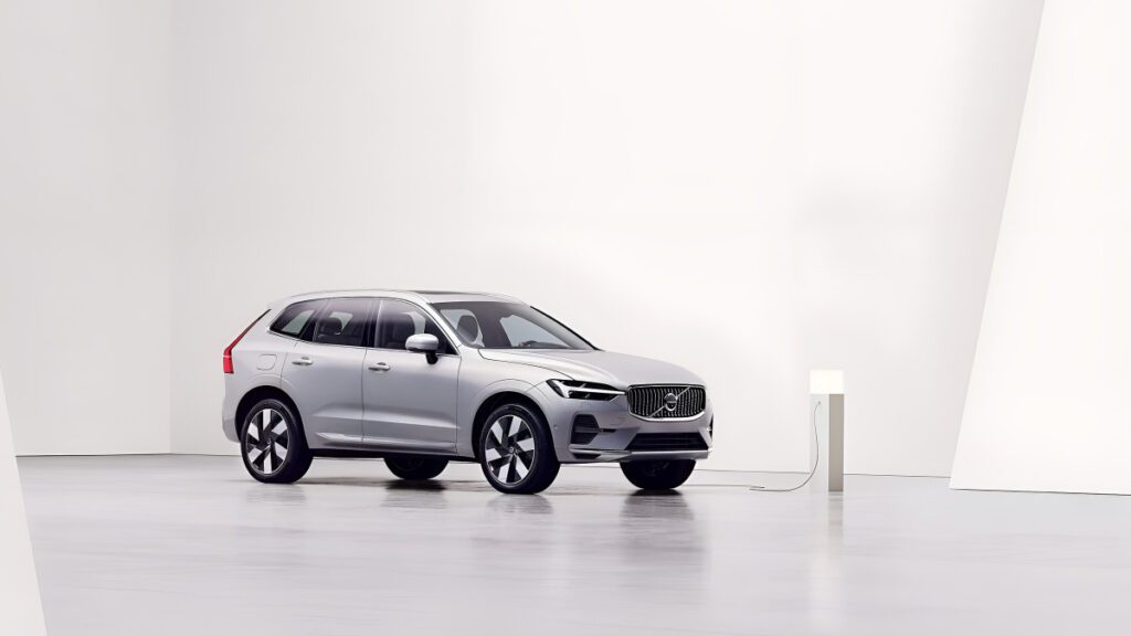 Volvo-SUV-XC60-the-best-selling-model-in-brand-history-2-1024x576.jpg