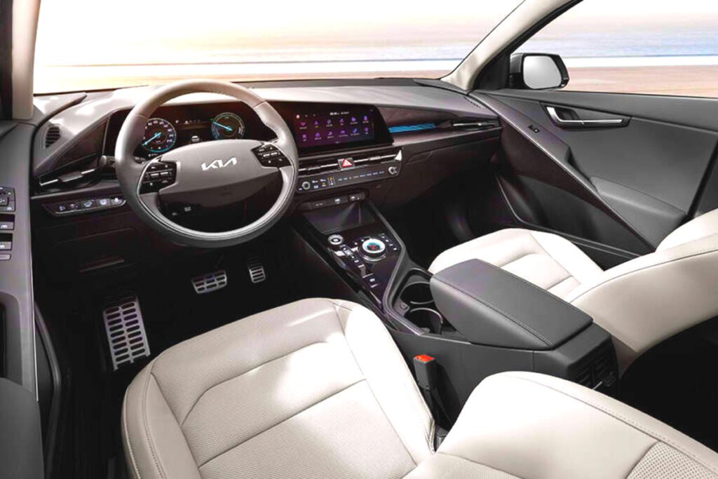 Kia-Niro-2024-Car-of-the-Year-1024x683.jpg