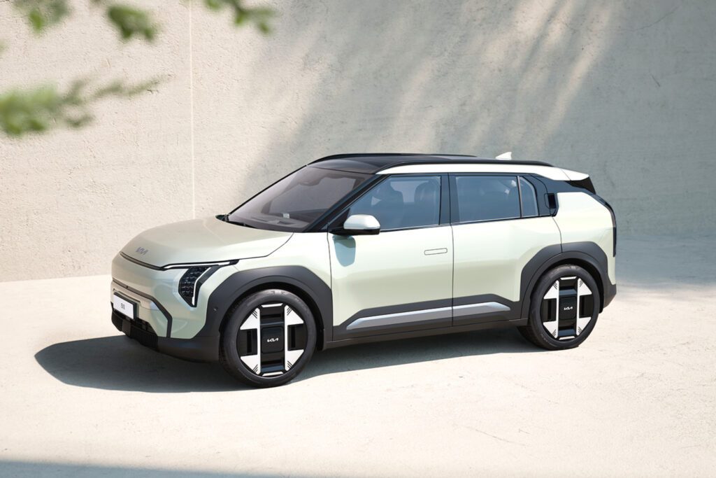 kia-hyundai-ev3-sales-1024x683.jpg