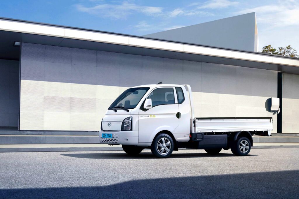 Hyundai-2025-Porter2-Electric-Launch-6-1024x683.jpg