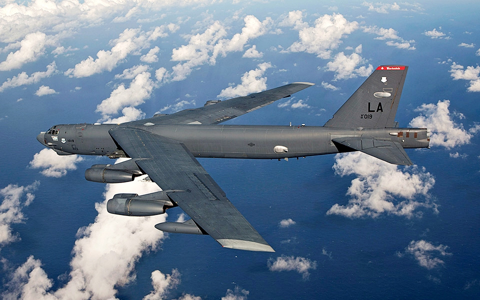 U.S.-mobilizes-three-B-52-bombers002.jpg