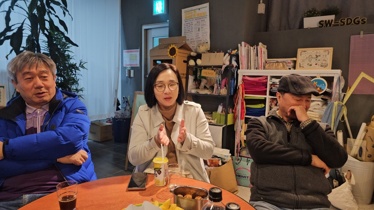 수원 마을만들기 시민연구모임 _대동계_-24_0326_기후위기속마을네크워크_세류동가치가게-58480045523.jpg