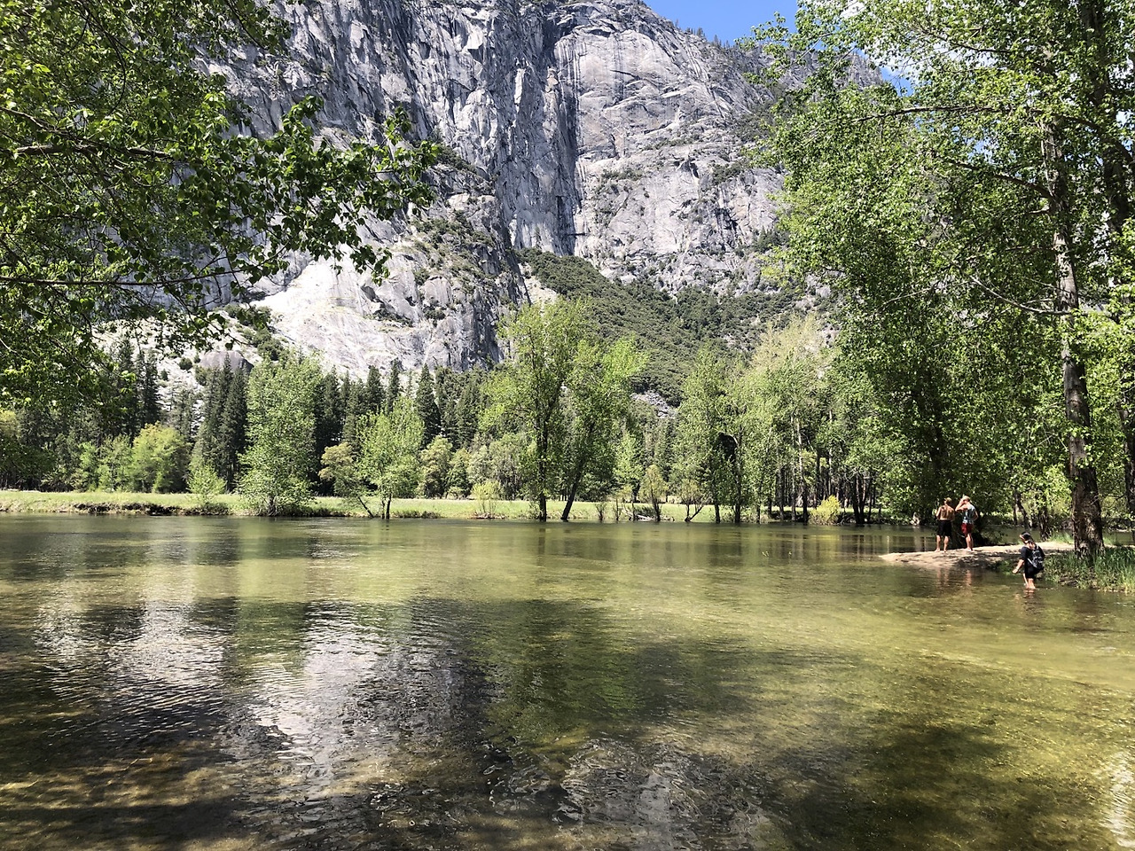 요세미티 호수.jpg