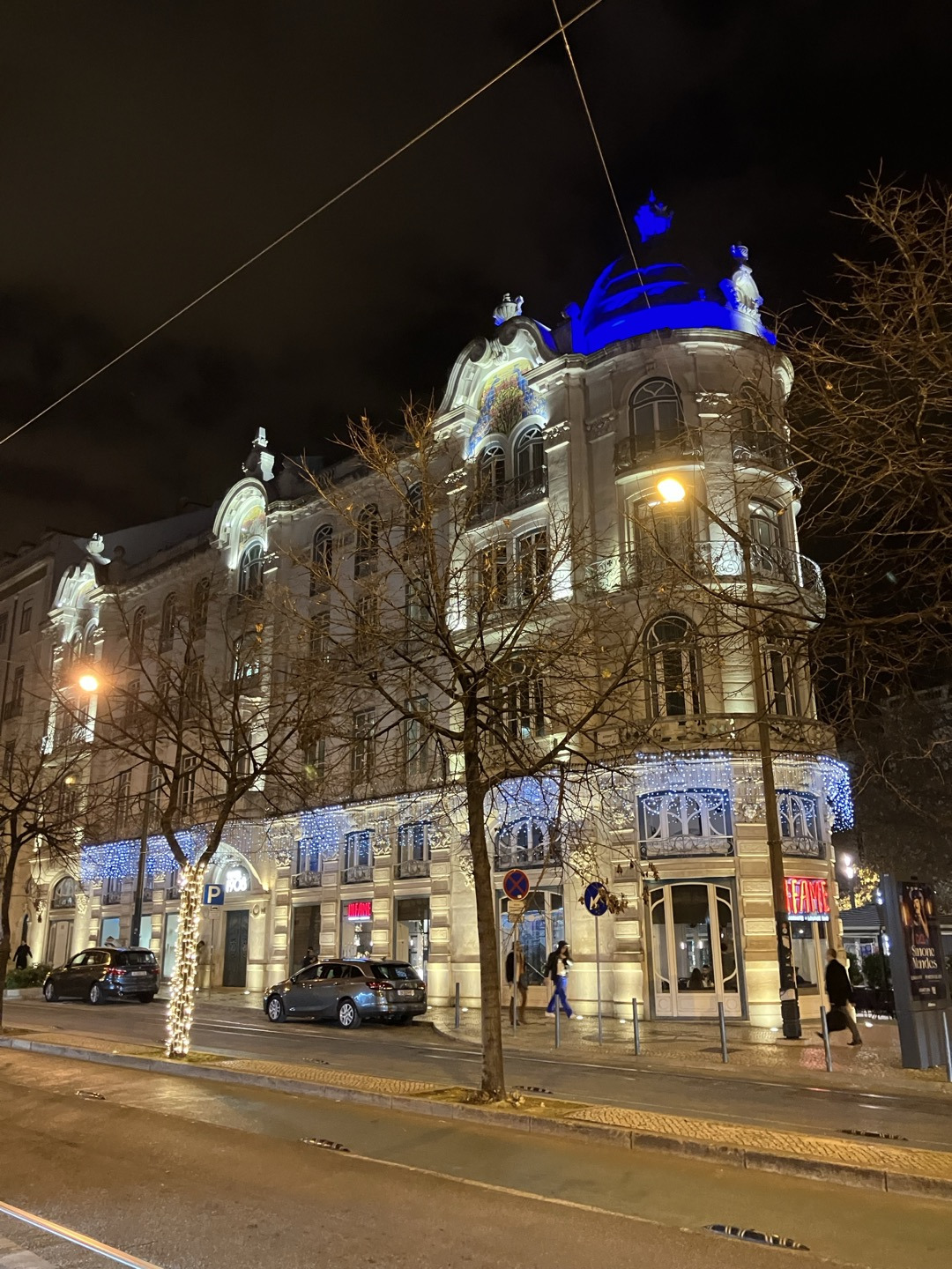 리스본 밤거리1.jpg