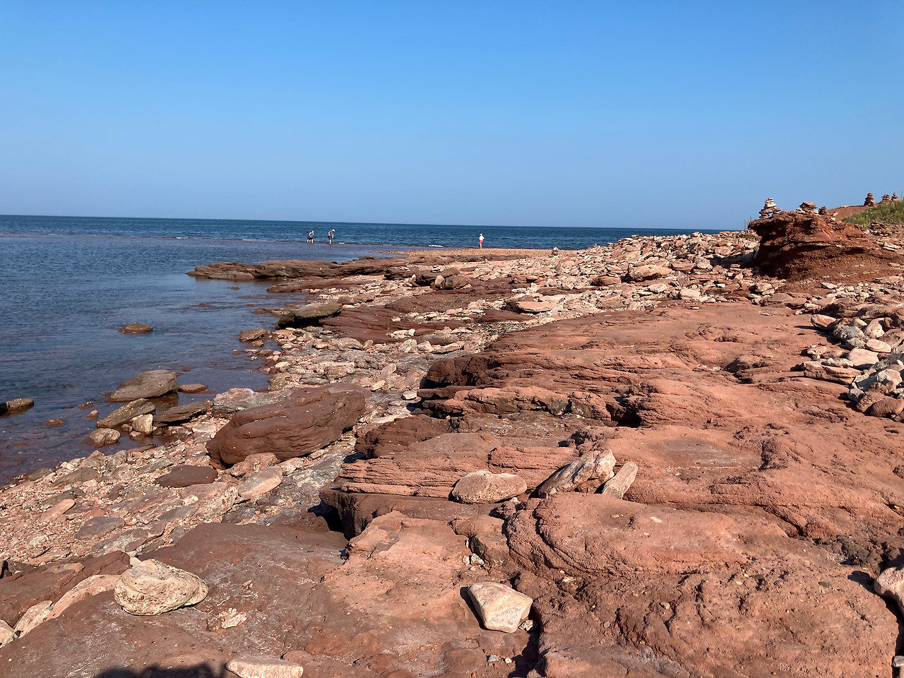 바닷가 바위.jpg