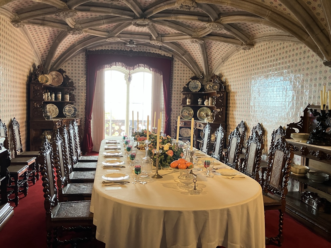 수도원 식탁.jpg