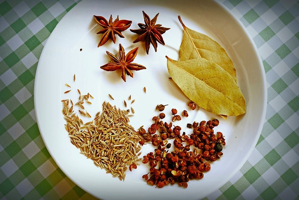 16-1 홍소우육면 향신료.jpg