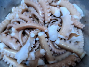 낙지탕 데친 낙지.jpg