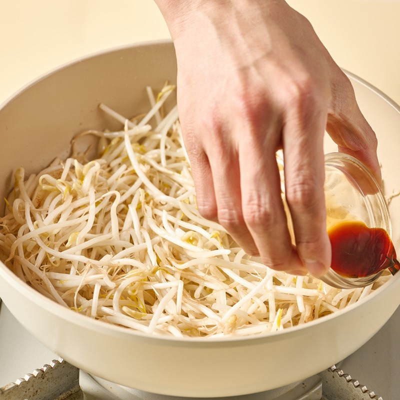 숙주볶음 과정컷.jpg