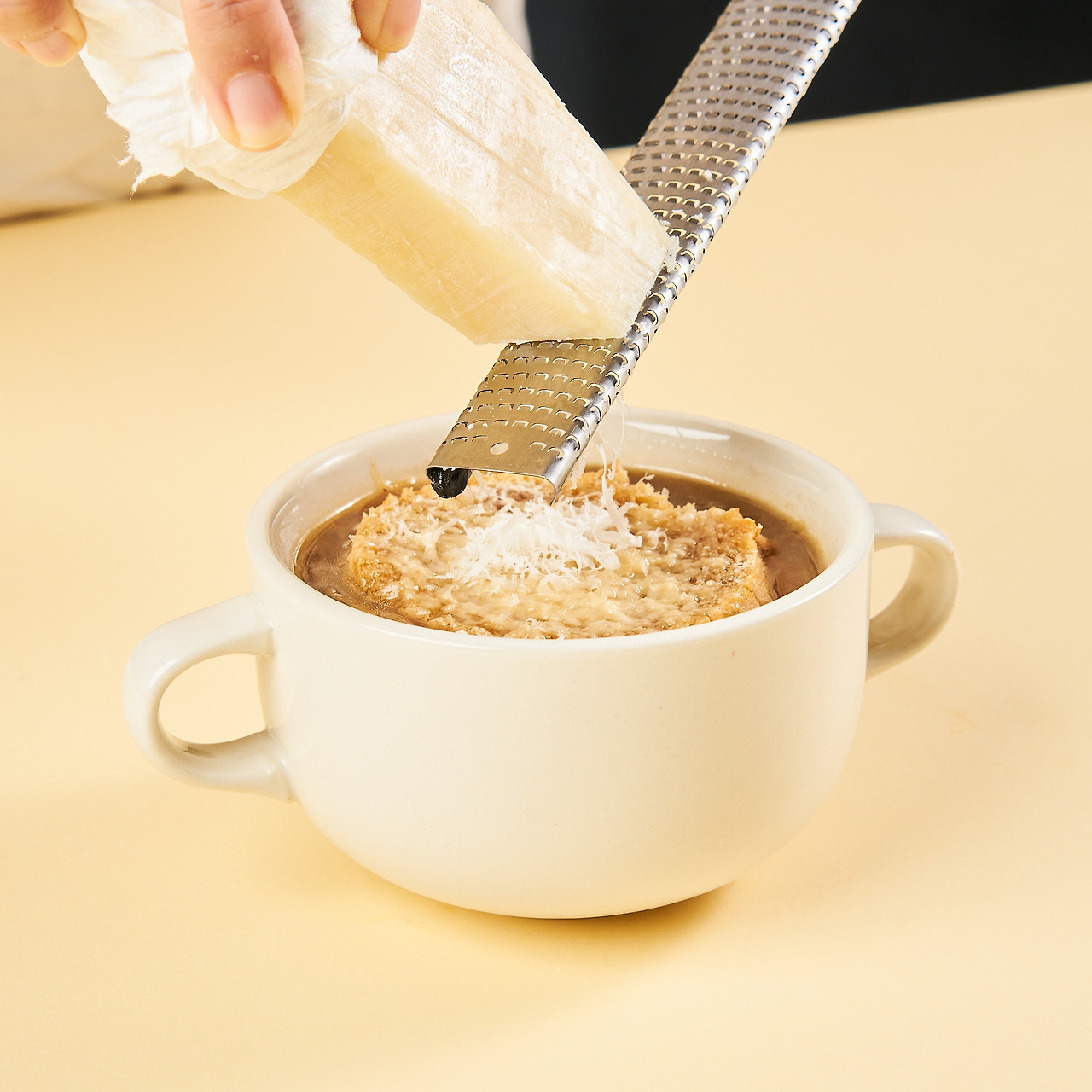 플랫폼_레시피_연두_연두순_프렌치어니언스프_과정 2.jpg