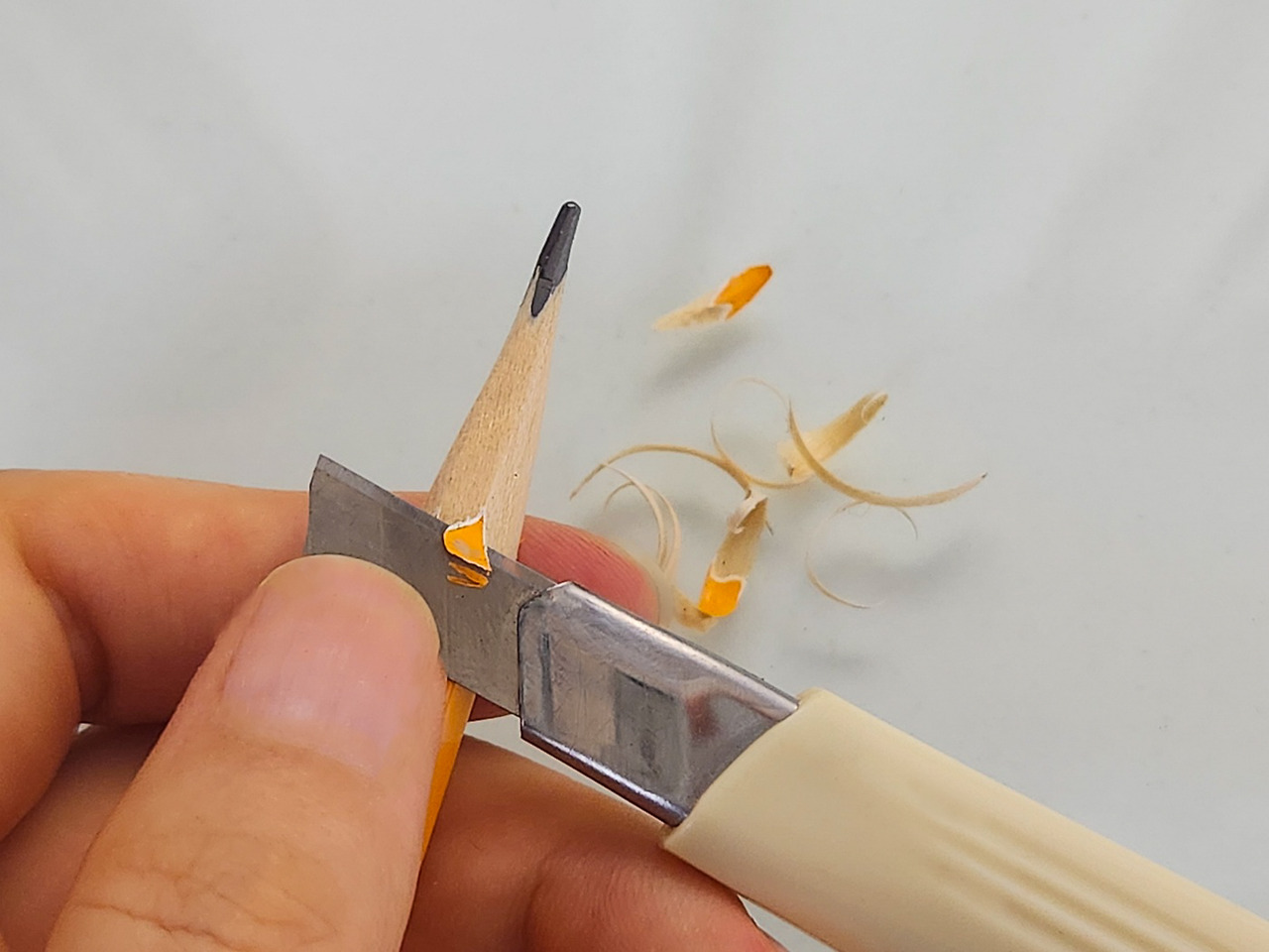 브런치_일상_연필 (2).jpg