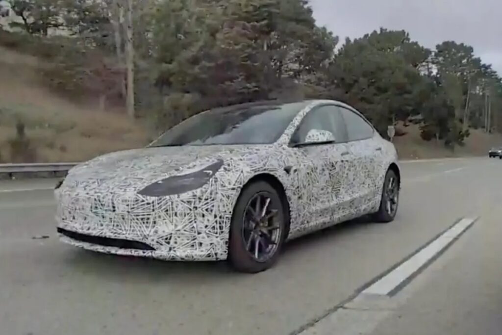 batch_Tesla-Model-3-protoytpe-camouflage-1-1024x683.jpg