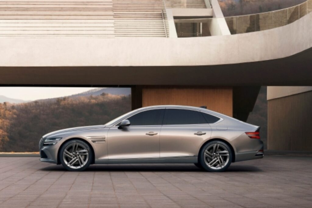 Genesis-g80-Amazing-Sales-1024x683.jpg