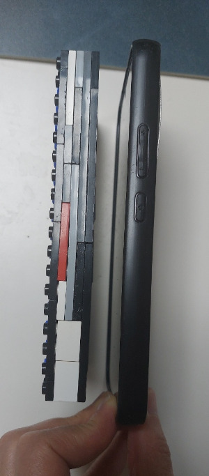 레고폰 옆면.jpg