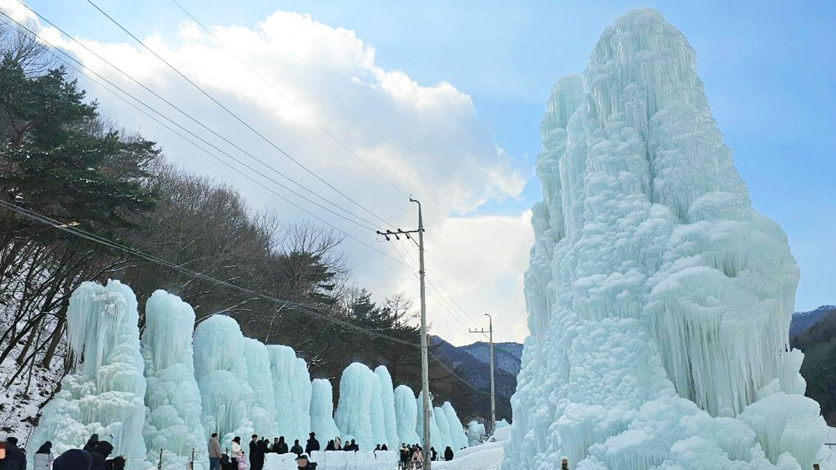 Cheongyang Alps Village Ice Festival2.jpg