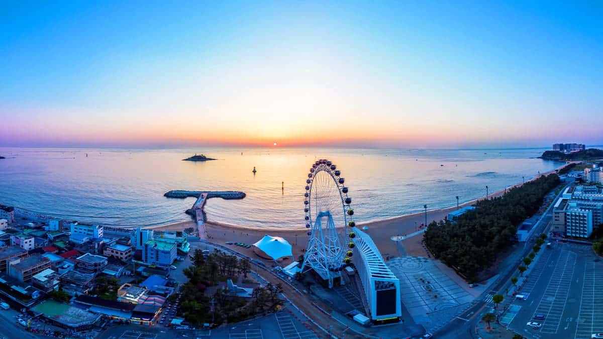 Sokcho-tourist-surge3.jpg