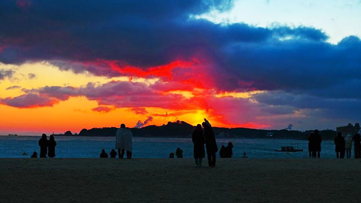 Sunrise at Dangjin Waemok Village2.jpg
